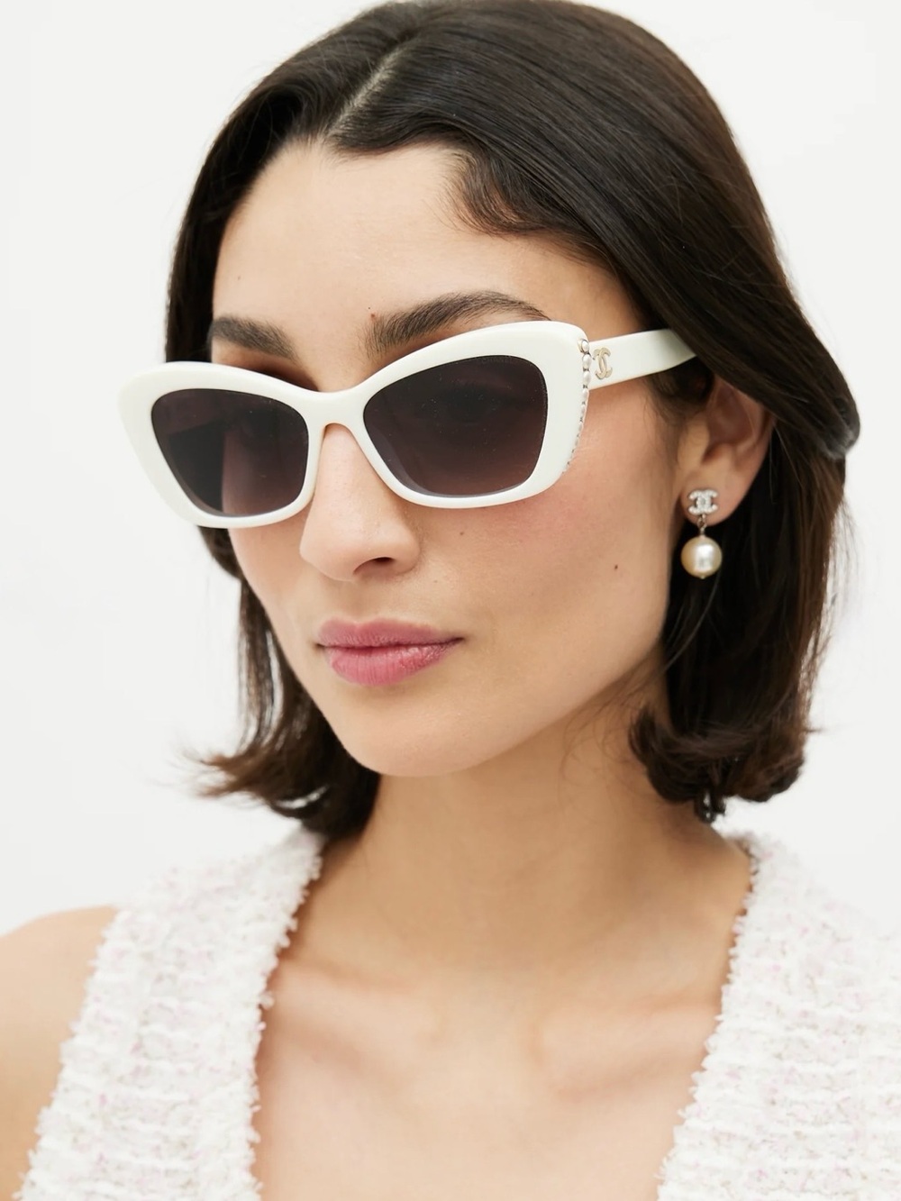 CHANEL CAT EYE SUNGLASSES - Picture 7 of 8